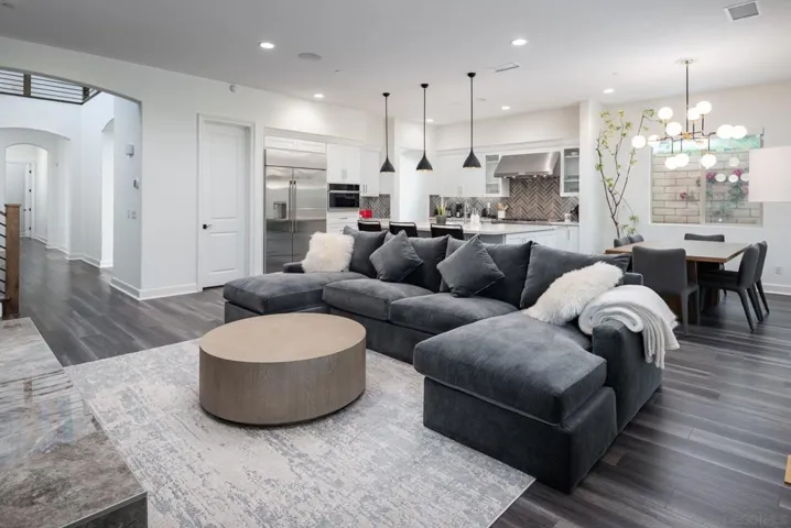 1309 Portola Road, Encinitas, California 92024