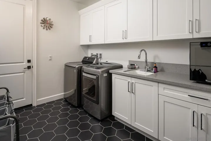 1309 Portola Road, Encinitas, California 92024