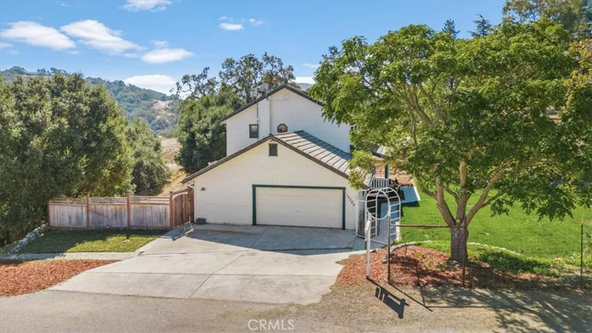 10705 Portal Road, Atascadero, California 93422