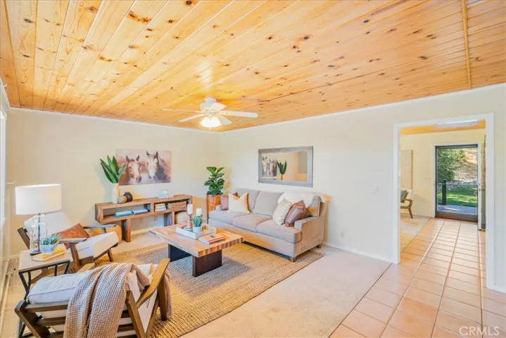 10705 Portal Road, Atascadero, California 93422