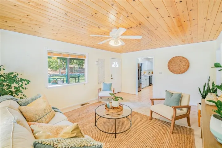10705 Portal Road, Atascadero, California 93422