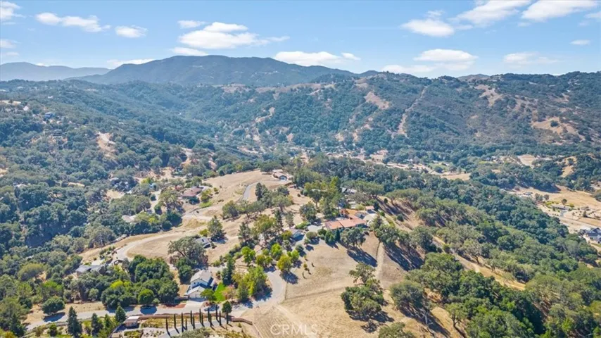10705 Portal Road, Atascadero, California 93422