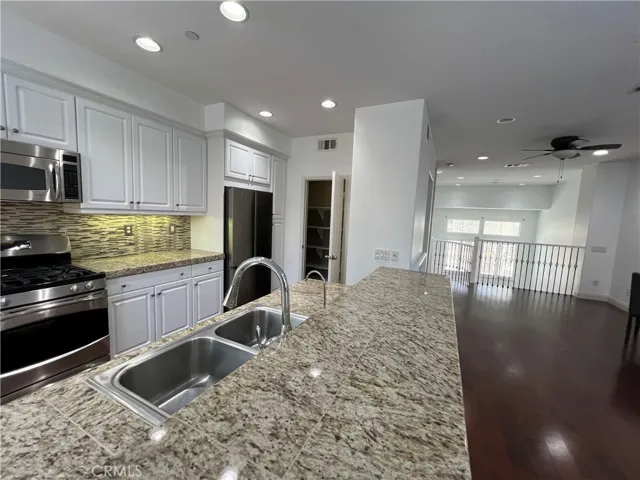 371 W Linden Drive, Orange, California 92865