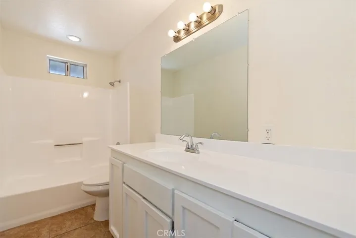 13660 Camellia Road, Victorville, California 92392