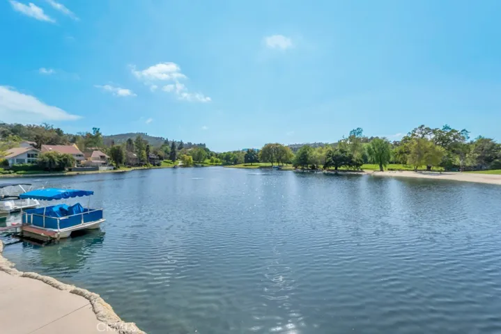 4645 Park Mirasol, Calabasas, California 91302