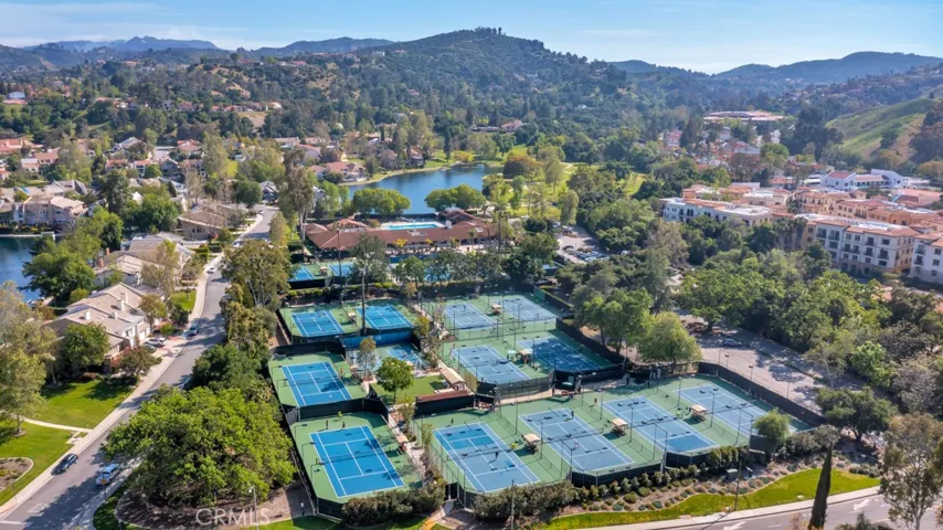 4645 Park Mirasol, Calabasas, California 91302