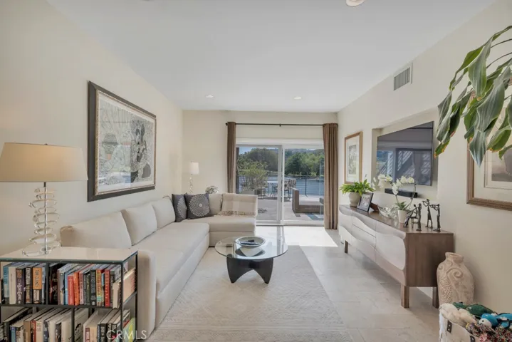 Another view of bonus room