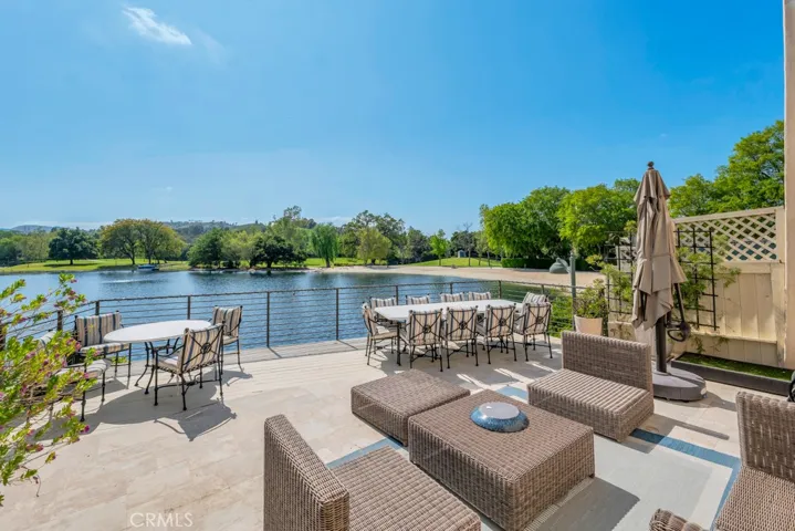 Entertainer’s patio with head on lake views