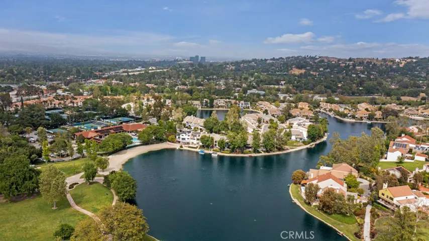 4645 Park Mirasol, Calabasas, California 91302