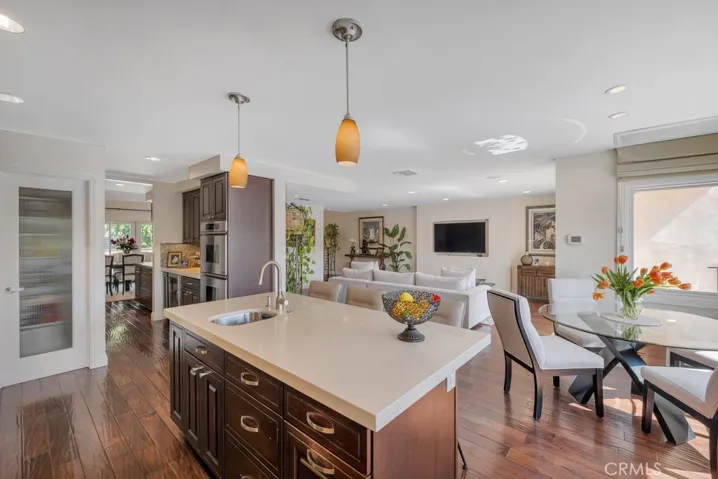 Kitchen with island