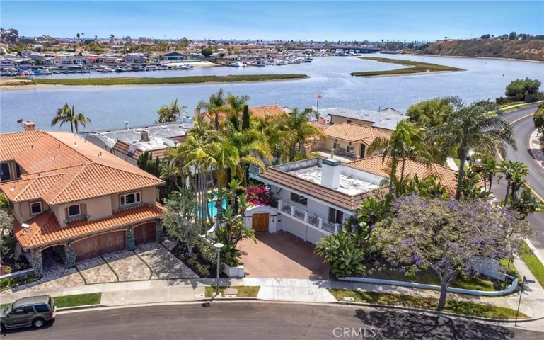 507 Morning Star Lane, Newport Beach, California 92660