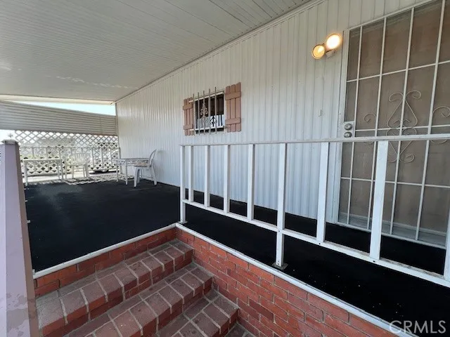 ENTRANCE TO OPEN PATIO