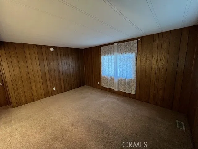 SPACIOUS MASTER BEDROOM