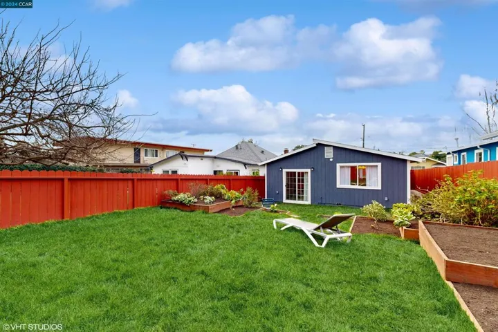 5054 Congress Avenue, Oakland, California 94601