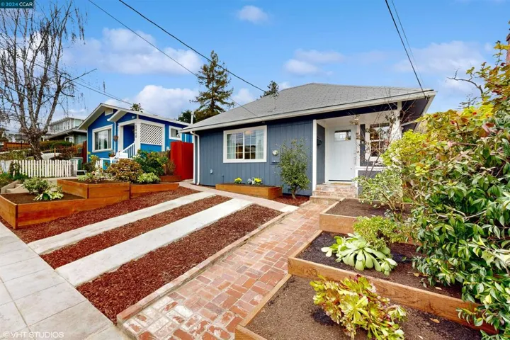 5054 Congress Avenue, Oakland, California 94601