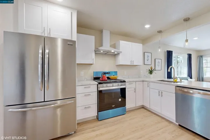 5054 Congress Avenue, Oakland, California 94601