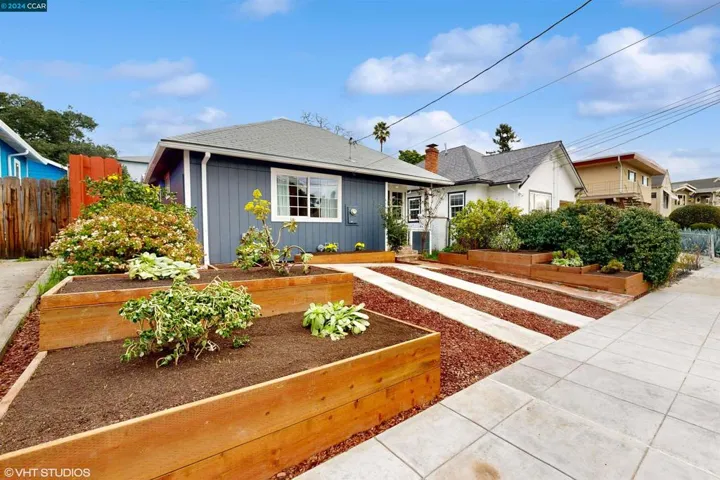 5054 Congress Avenue, Oakland, California 94601