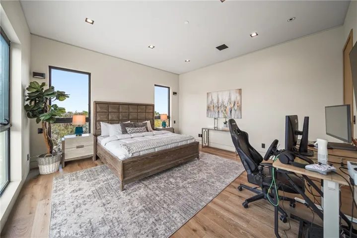 Bedroom 4 with private ensuite