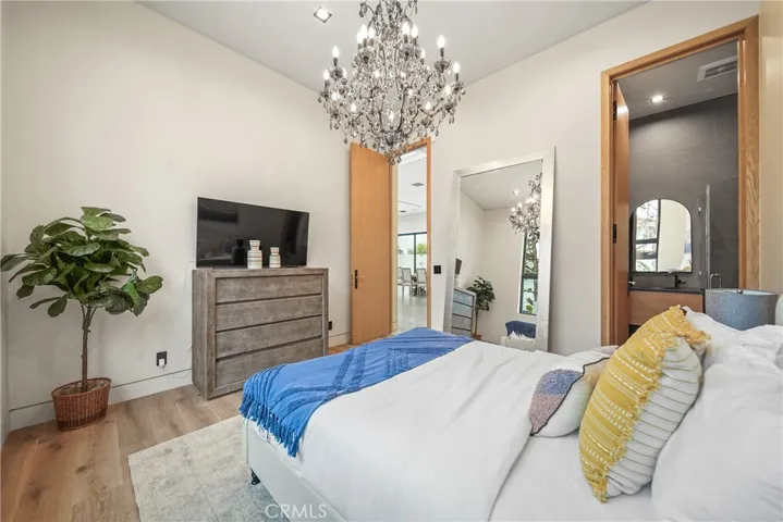 Downstairs guest or mother in law ensuite. Bedroom 5