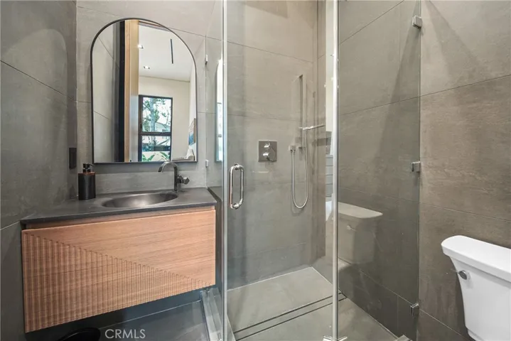 Guest Suite Private Bath Bath 5