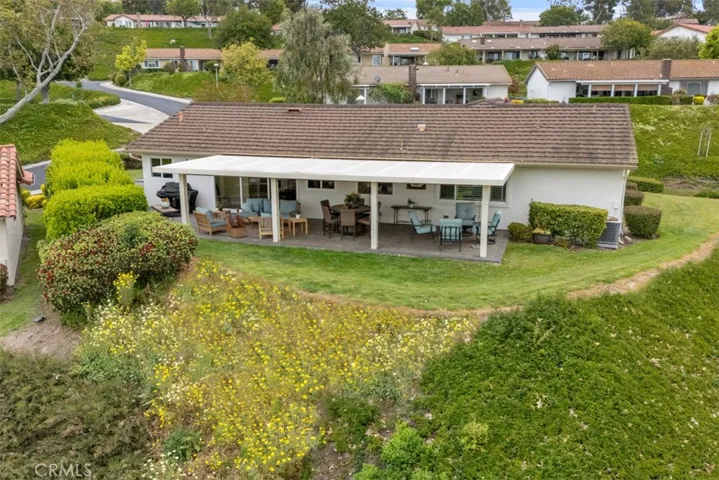27901 Via Prados, Mission Viejo, California 92692