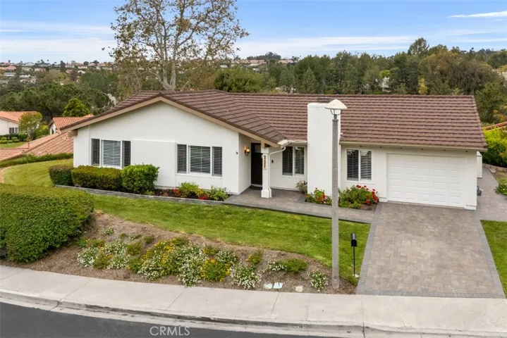 27901 Via Prados, Mission Viejo, California 92692