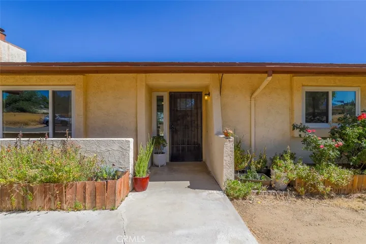 13155 E W10 Avenue E, Pearblossom, California 93553
