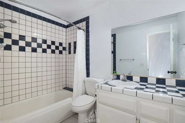 13155 E W10 Avenue E, Pearblossom, California 93553