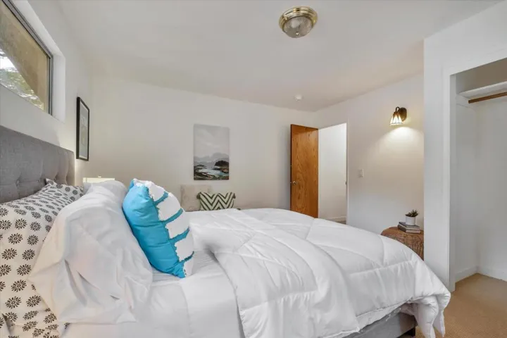 21 Enos Lane, Watsonville, California 95076