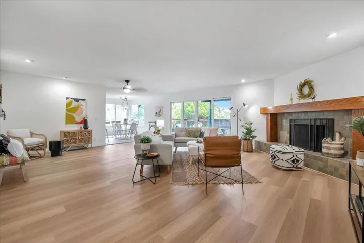 21 Enos Lane, Watsonville, California 95076