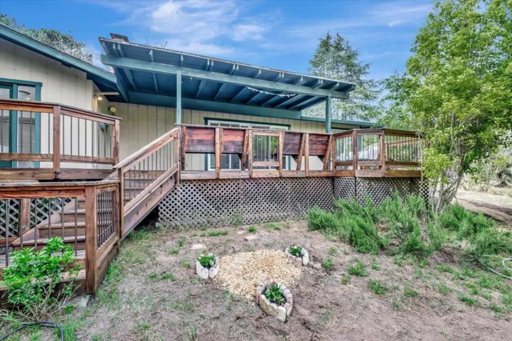 21 Enos Lane, Watsonville, California 95076