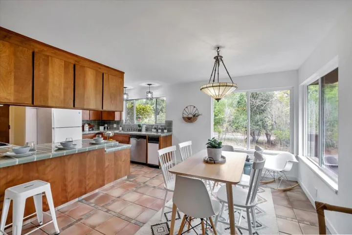 21 Enos Lane, Watsonville, California 95076