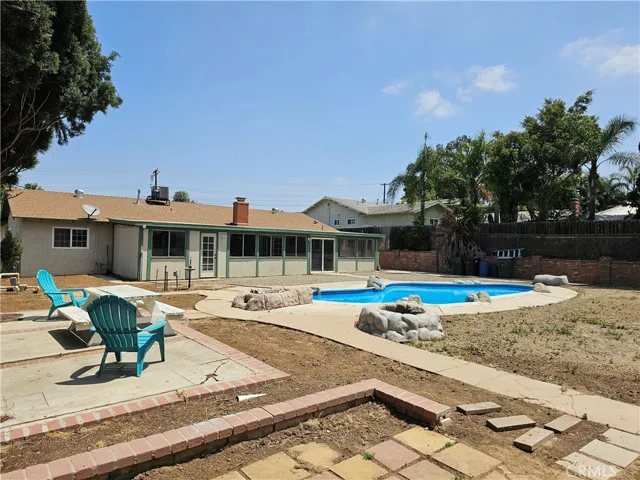 210 8th Street, Norco, California 92860