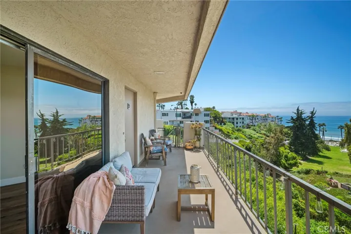 320 Encino Lane 7, San Clemente, California 92672