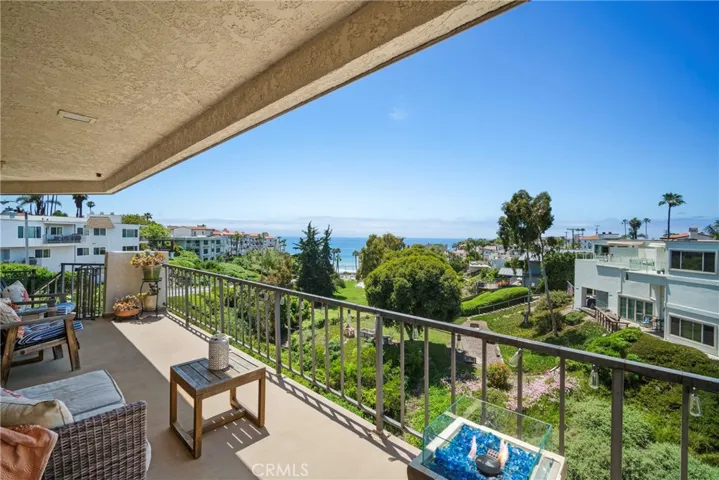 320 Encino Lane 7, San Clemente, California 92672