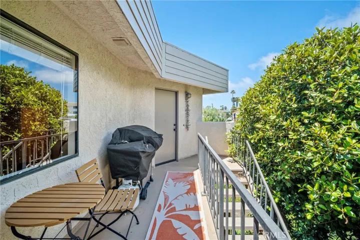 320 Encino Lane 7, San Clemente, California 92672