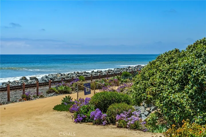 320 Encino Lane 7, San Clemente, California 92672