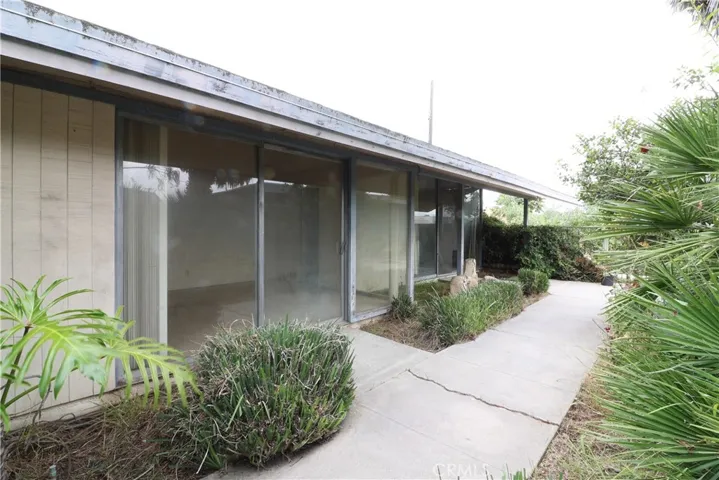 1464 W 153rd Street, Gardena, California 90247