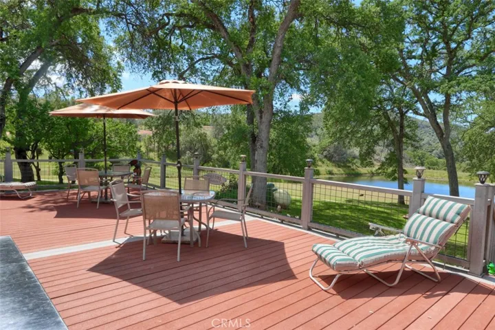 Large Deck overlooking Pond
