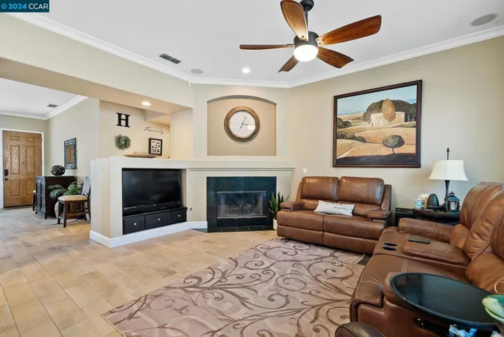 352 Stanwick St, Brentwood, California 94513