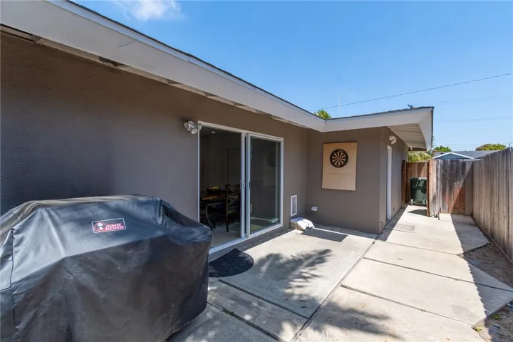 829 Saint Clair Street, Costa Mesa, California 92626