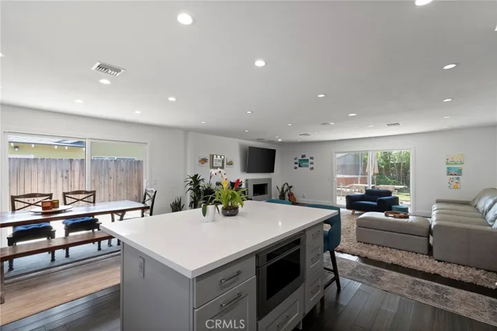829 Saint Clair Street, Costa Mesa, California 92626