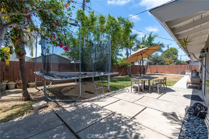 829 Saint Clair Street, Costa Mesa, California 92626