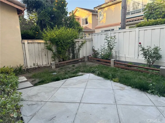 18 Santa Monica Aisle, Irvine, California 92606