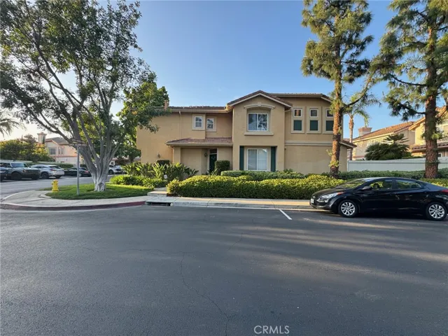 18 Santa Monica Aisle, Irvine, California 92606
