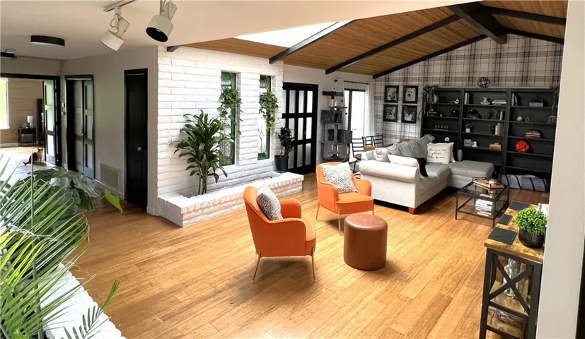 BAMBOO FLOORS