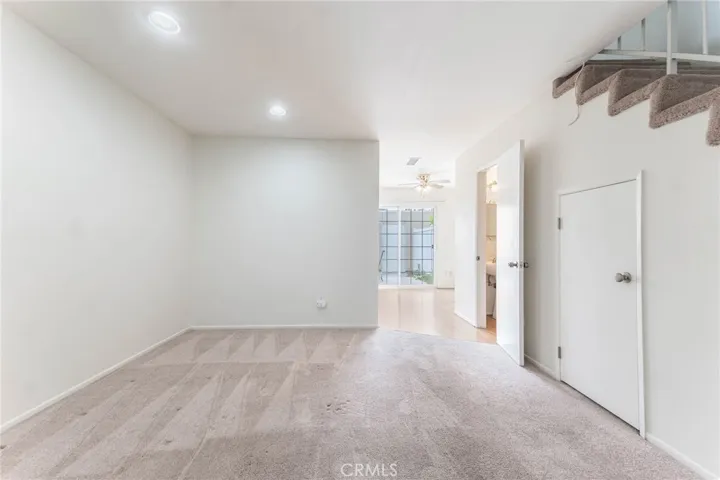 19124 Hamlin Street 4, Reseda, California 91335