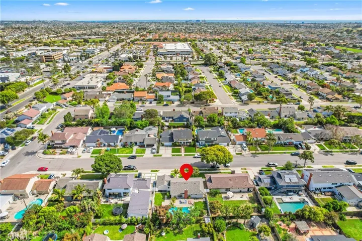 8913 Cardinal Ave, Fountain Valley, California 92708