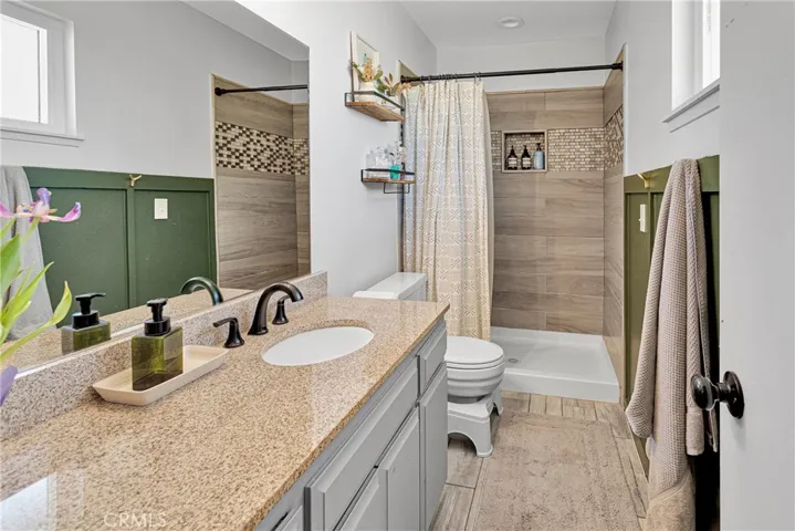 15445 Dale Evans, Apple Valley, California 92307