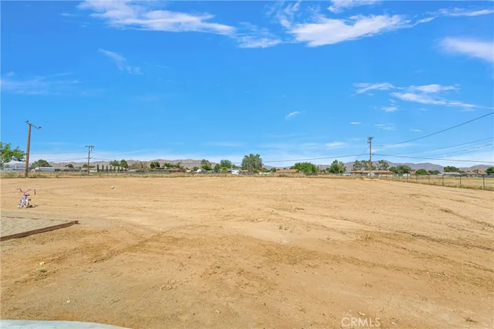15445 Dale Evans, Apple Valley, California 92307